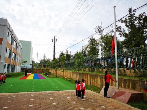 昆明市教工第一幼儿园经开区兴景幼儿园文化建设采购项目